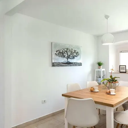 Casa Mai Casa de Férias Raša