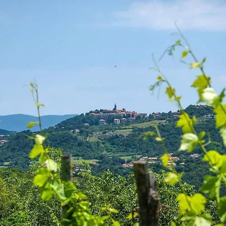 Casa Mai Raša